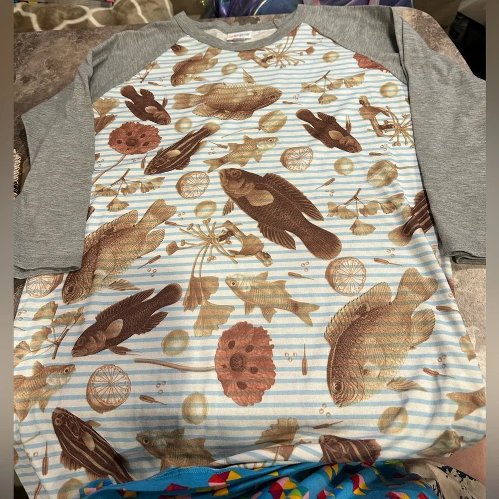 LULAROE RANDY SHIRT - Picture 1 of 1
